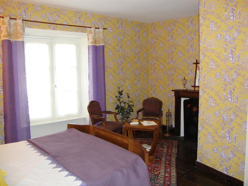 Bed and Breakfast Domaine De La Dame De Lauriere Solignac Exterior foto